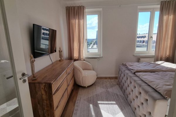 Schlafzimmer mit Fernsehr Wlan SevenPro